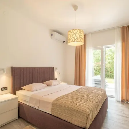 Fuer 4 Personen Und 2 In Vintijan, Istrien Vakantiehuis *