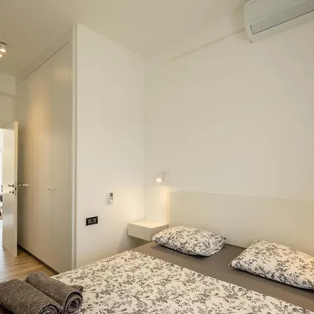 Сasa de vacaciones Fuer 4 Personen Und 2 In Vintijan, Istrien *